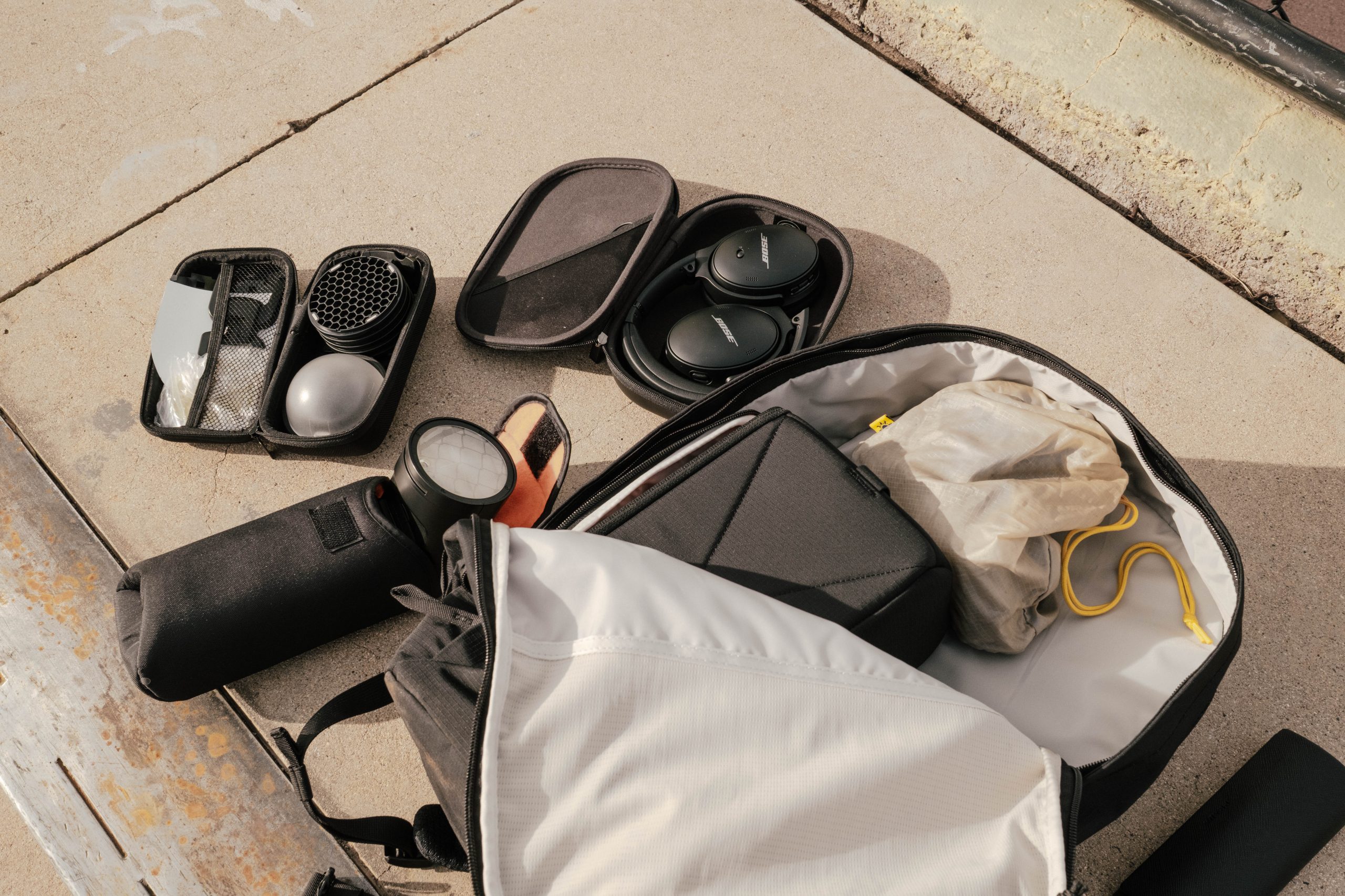 124023_Moment Everything Backpack Daypack 17L Black_05